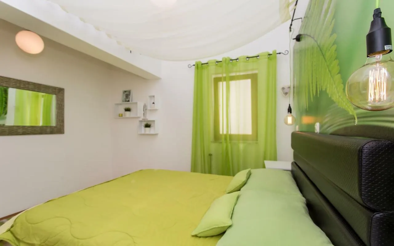 Apartments Frgacic Baska  Baska (Krk)