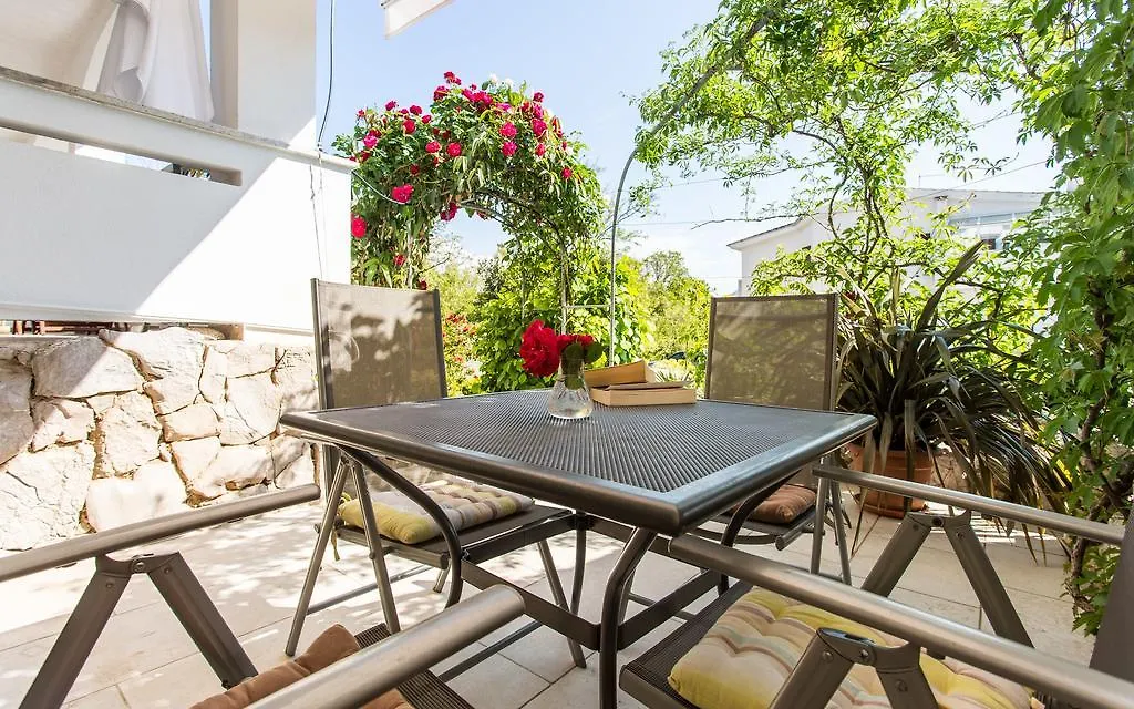 Apartments Frgacic Baska  Croatia