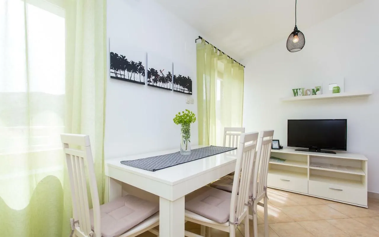 Apartments Frgacic Baska   Baska (Krk)